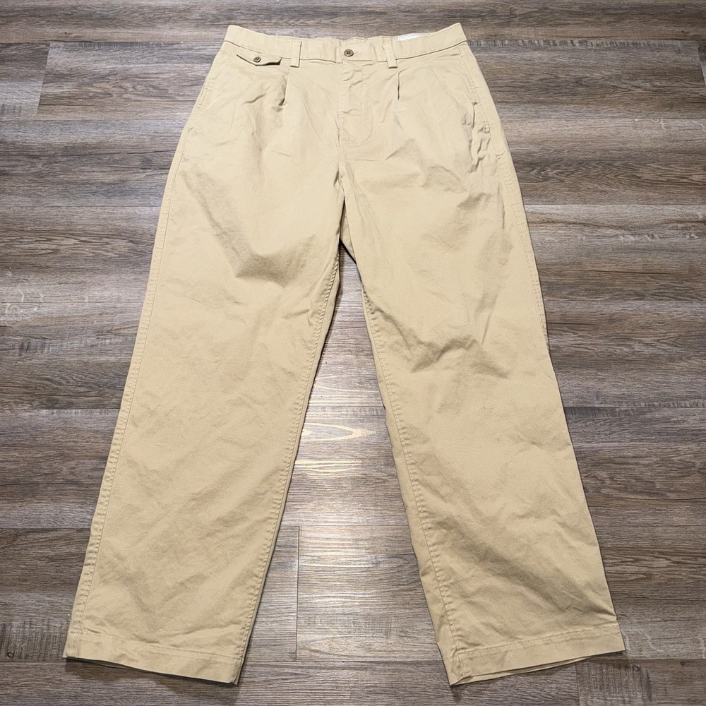 Gap Khaki Pants Mens 34W x 32L  Pleated Front Design Causal Workwear